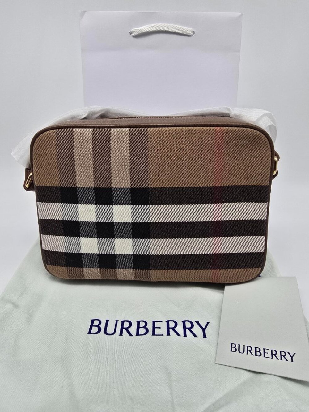 Authentic NWT Burberry Vintage Check Camera Crossbody Bag - Picture 6 of 12